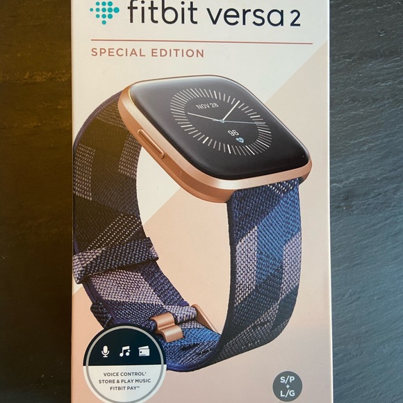 fitbit versa packaging